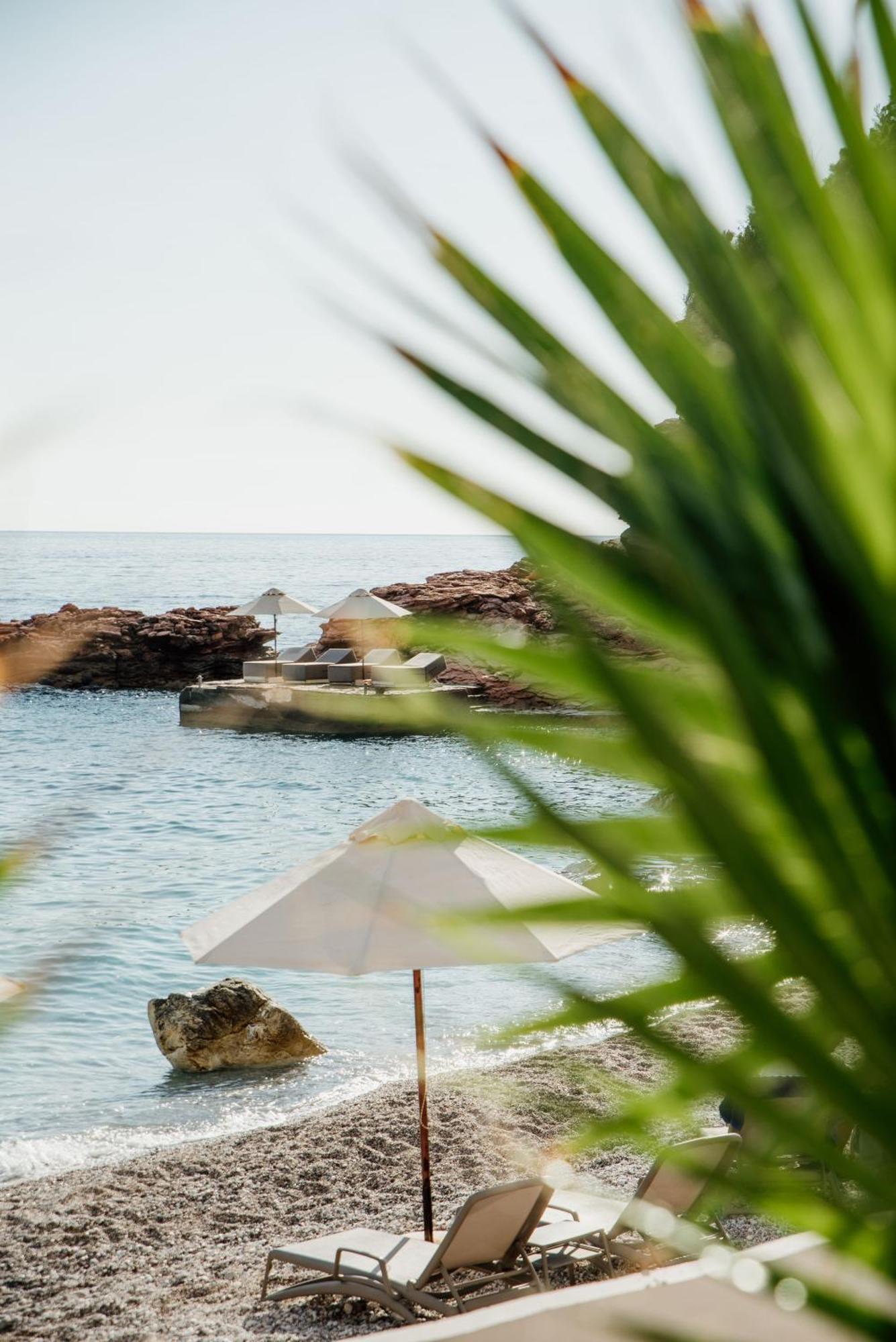 Merit Starlit & Residences Hotell 5*