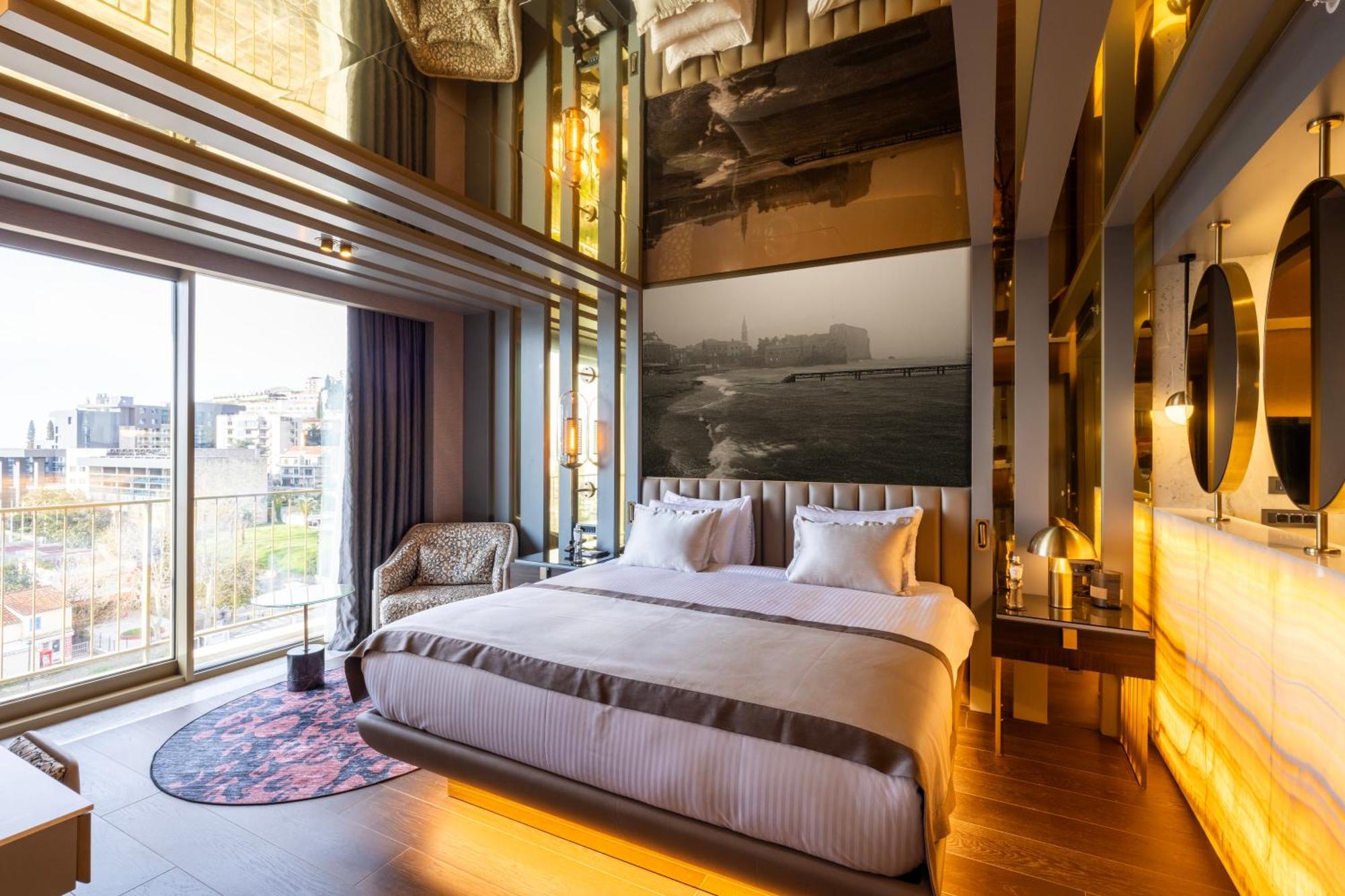 Merit Starlit & Residences 5* Budva