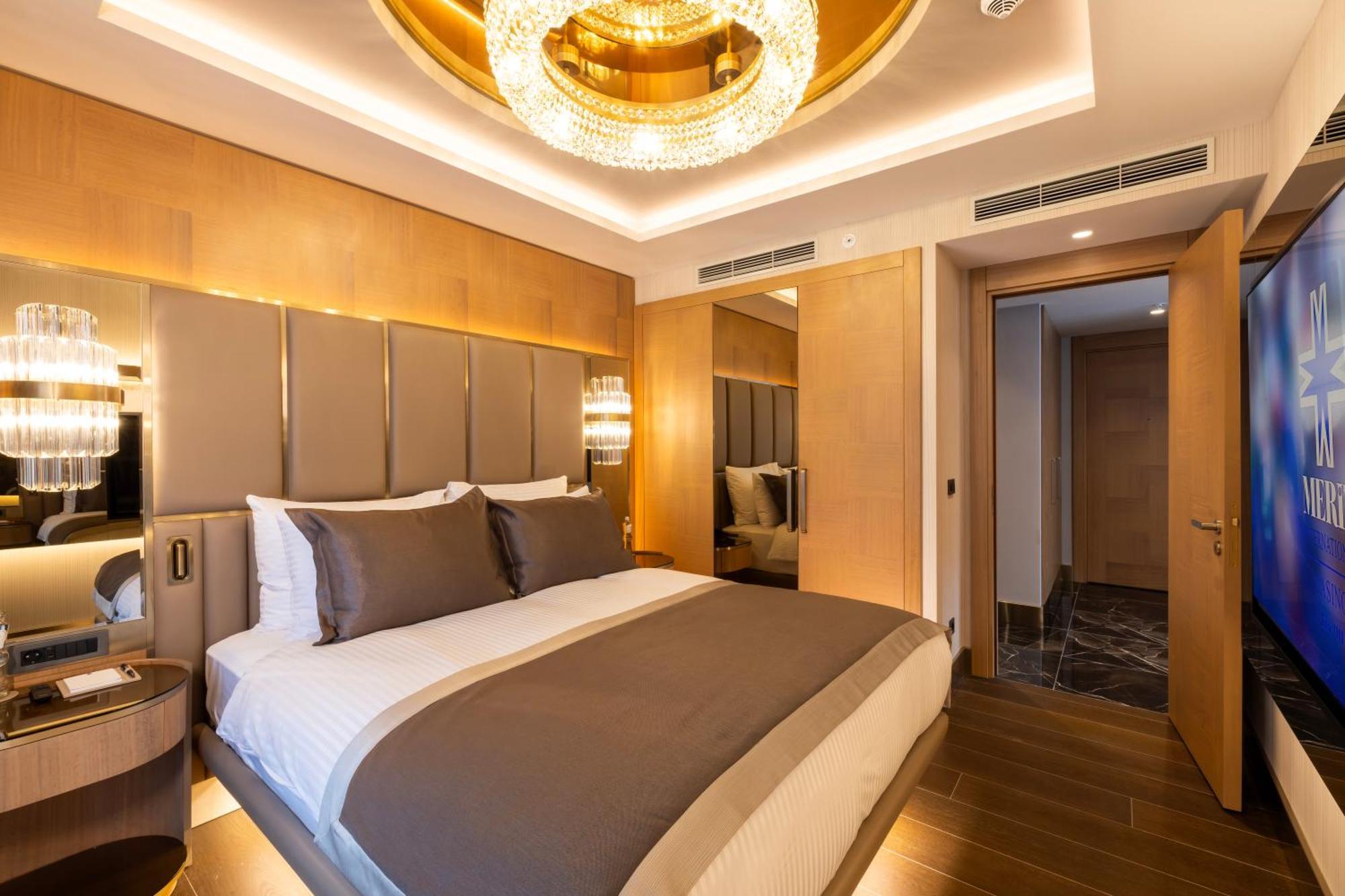 Hotel Merit Starlit & Residences