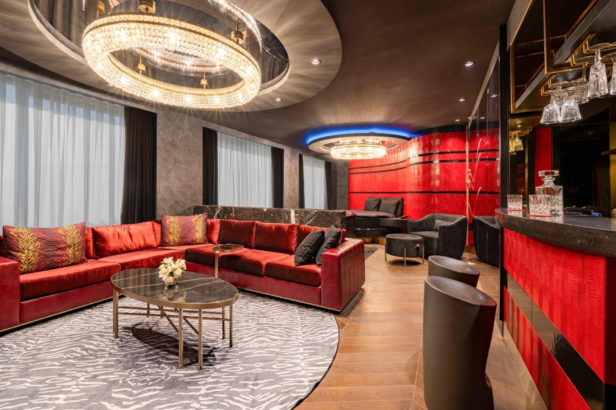 Merit Starlit & Residences Hotel