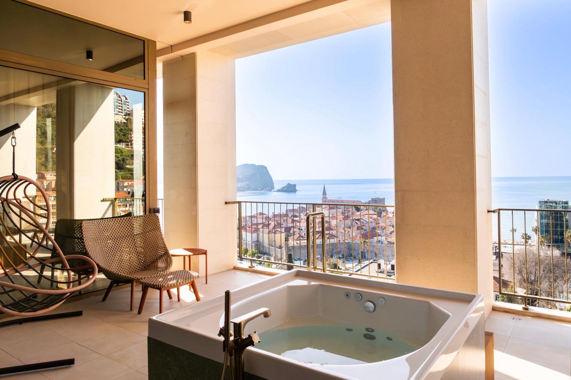 Hotel Merit Starlit & Residences Budva