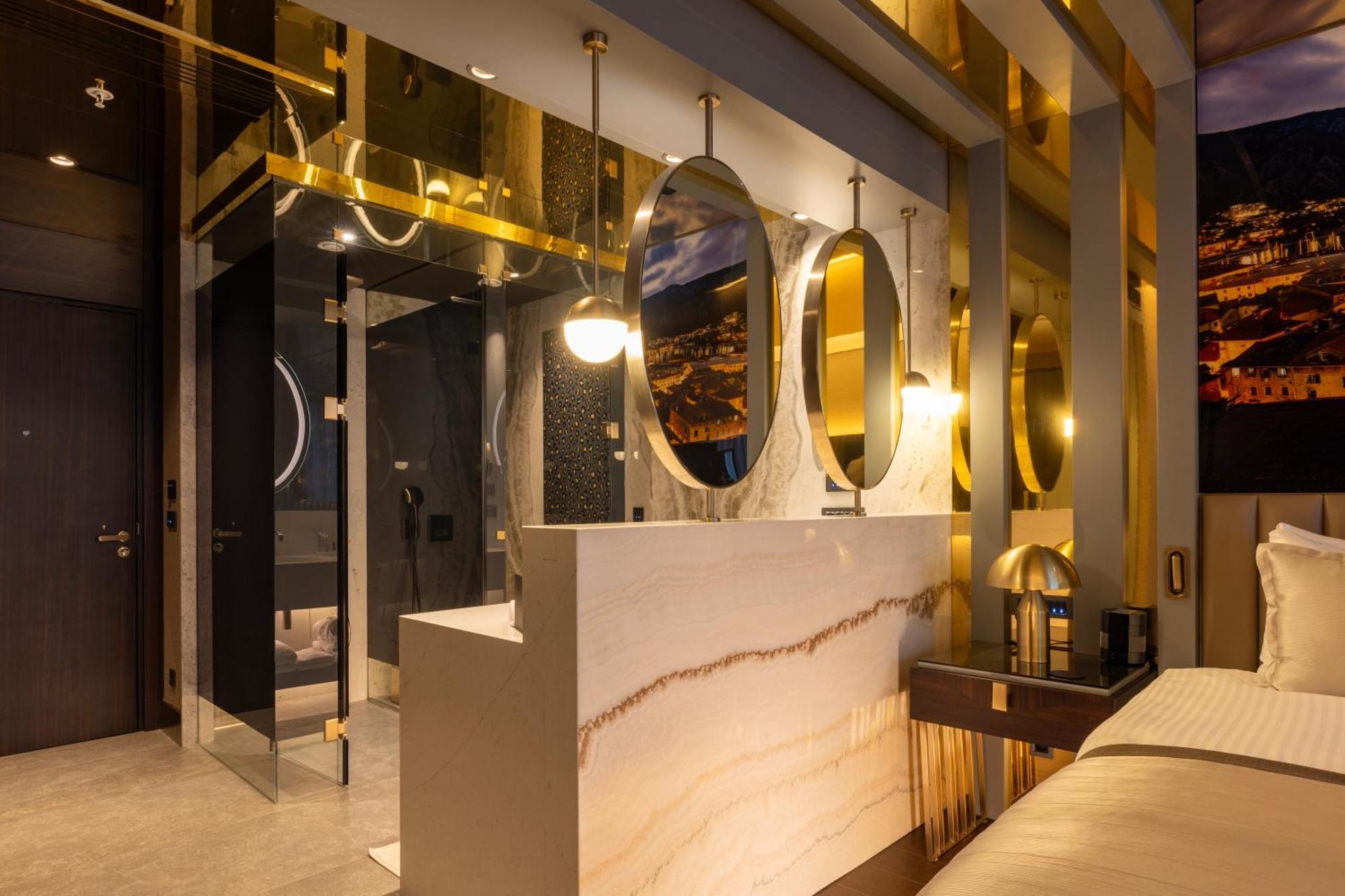 Hotell Merit Starlit & Residences 5*