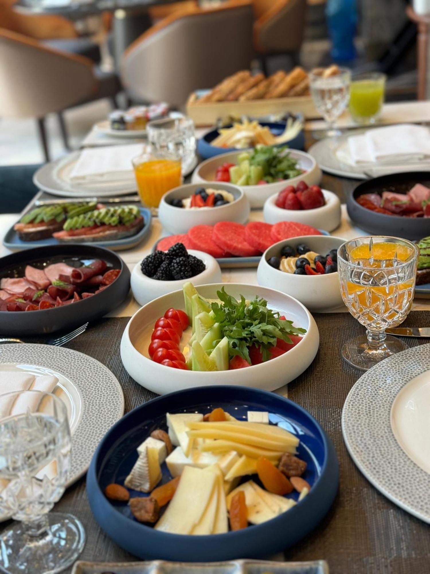 Merit Starlit & Residences 5* Budva